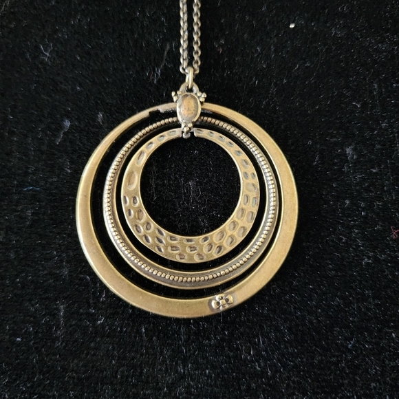 Antique Brass Gold Circle Pendant Cookie Lee Necklace NWT - Picture 3 of 12